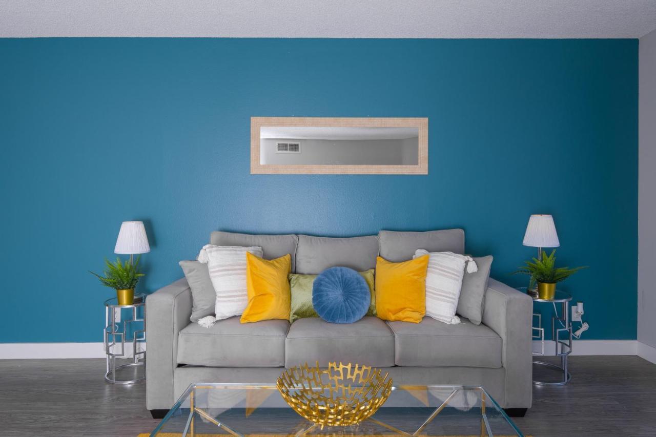 Universal Studios 8 Min Drive Two Bedroom Apartment With Free Parking Los Angeles Kültér fotó