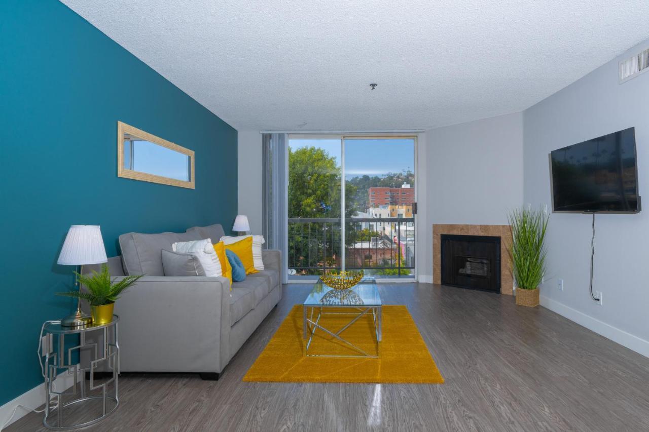 Universal Studios 8 Min Drive Two Bedroom Apartment With Free Parking Los Angeles Kültér fotó